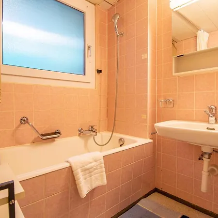 Methfessel By シャレー *